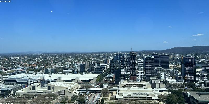 1인 기업가를 위한 퍼스널 브랜딩: SNS 채널별 전략